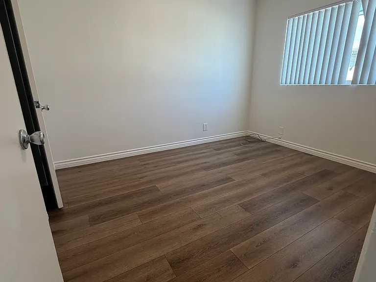 Westwood Apartments — Photo 11