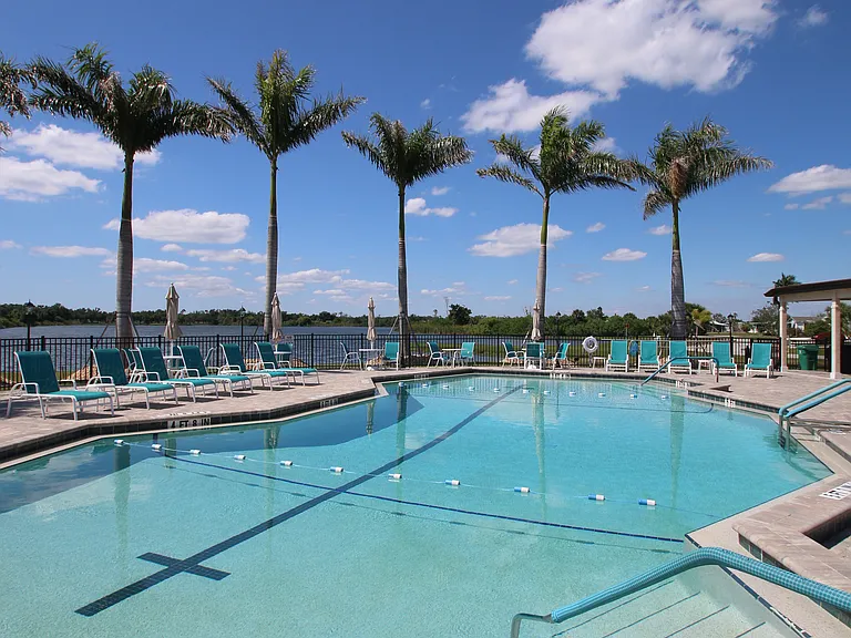 Vizcaya Lakes — Photo 38