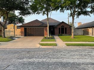 405 Brocton St, Victoria, TX 77904