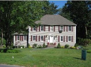 10 Penni Ln, Andover, MA 01810