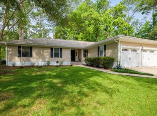 2220 S Sherwood Dr, Valdosta, GA 31602
