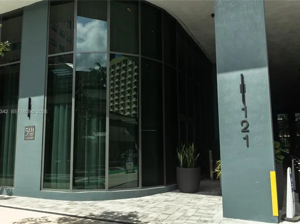 121 NE 5th St Unit 1012A, Miami, FL 33132