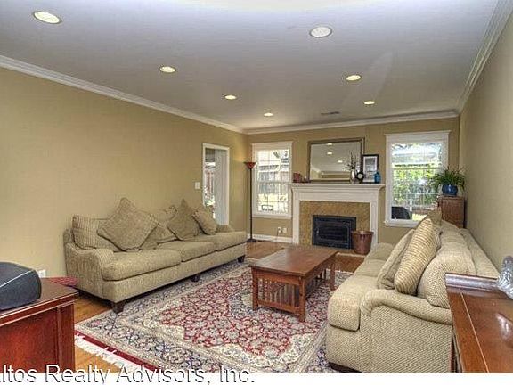 2nd image of 3339 Beacon Ln