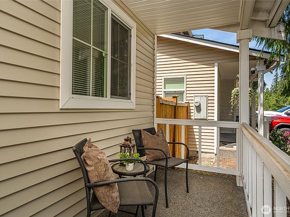 3rd image of 28221 241st Avenue SE