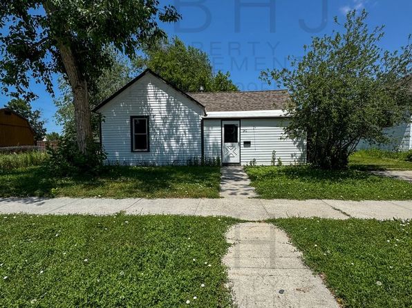 141 W 7th St