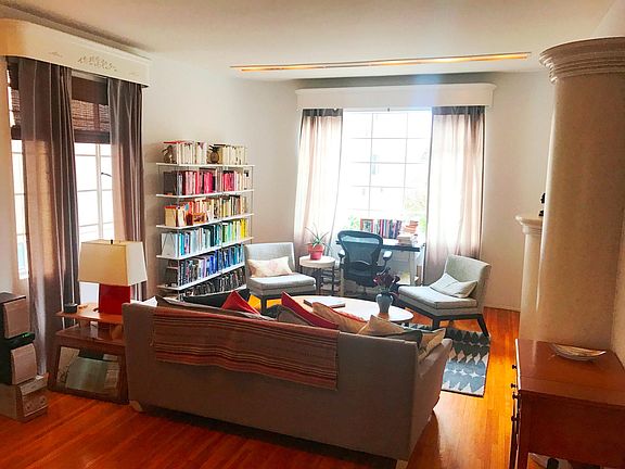 4th image of 520 N Rossmore Ave APT 303
