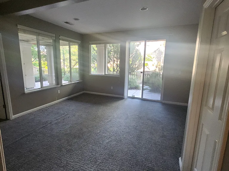 1921 Quail Creek Ct — Photo 31
