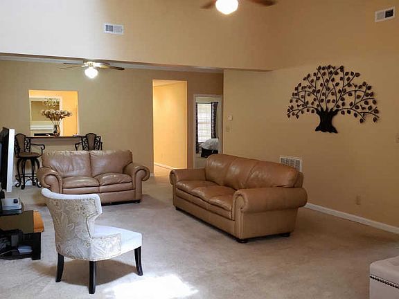 3rd image of 12012 Meadow Branch Way