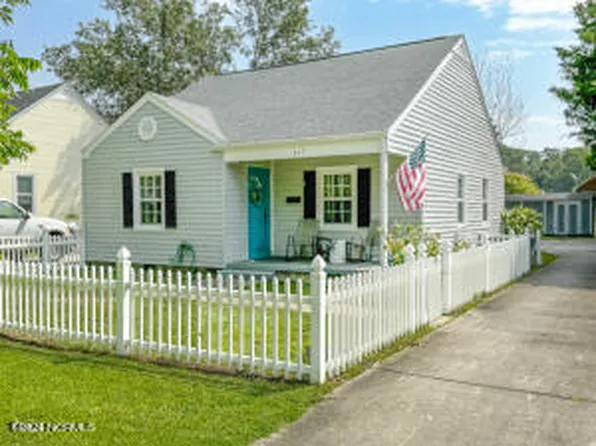 417 S Raleigh Street, Wallace, NC 28466