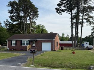 237 Hickory Rd E, Chesapeake, VA 23322