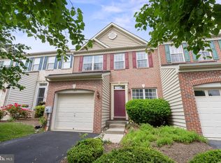 102 Penns Manor Dr, Kennett Square, PA 19348
