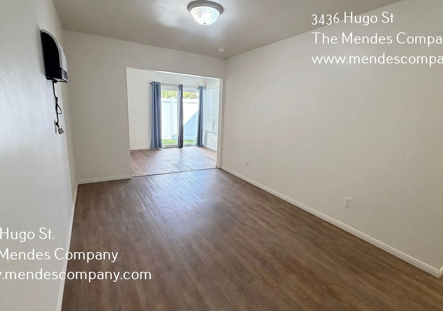 1BD / 1BA Coastal Charm in Point Loma | Parking, Bay Views & Private Yard!! — Photo 2