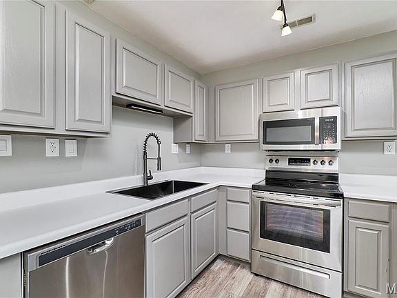 5th image of 100 Jubilee Hill Dr Unit L