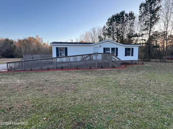 64 Sams Street, Tarboro, NC 27886