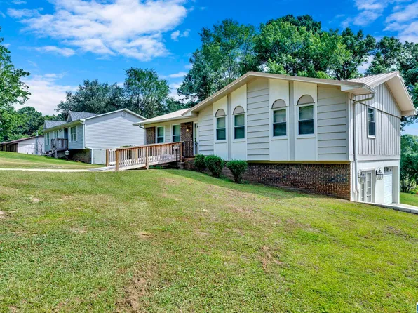 3320 Cherrybrook Dr, Birmingham, AL 35214