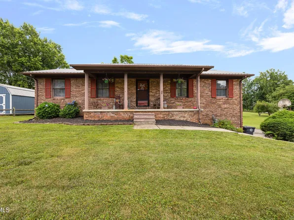 303 Cloverleaf Ct, Mt Carmel, TN 37645