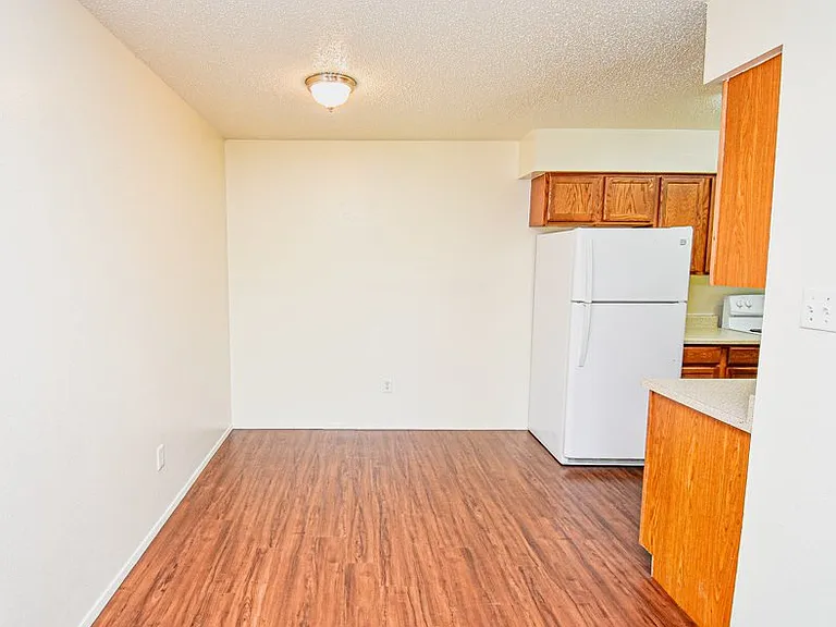 200 Daniel Dr — Photo 15