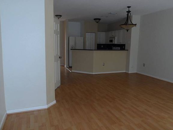 3rd image of 6530 Catalina Ln