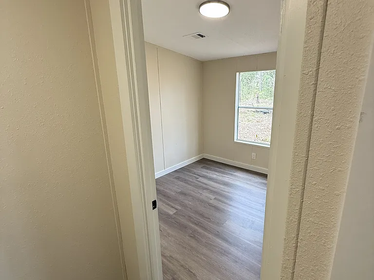 1043 NW Moore Rd — Photo 43