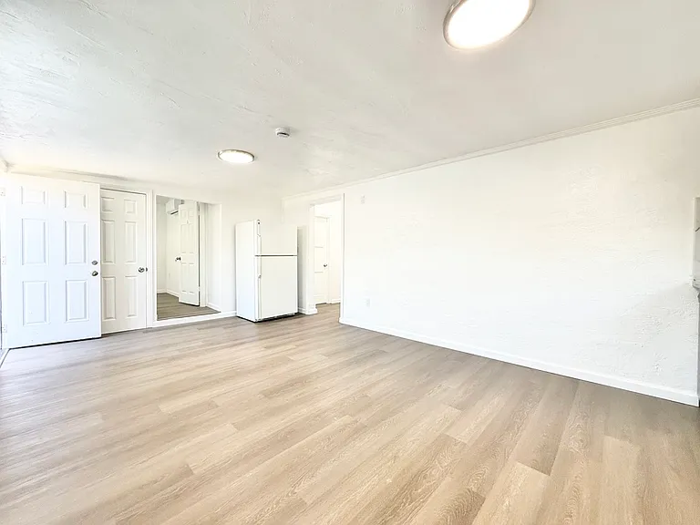 37228 Cedar Blvd #B — Photo 20