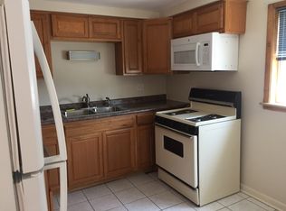 1541 Homestead Rd APT G, La Grange Park, IL 60526