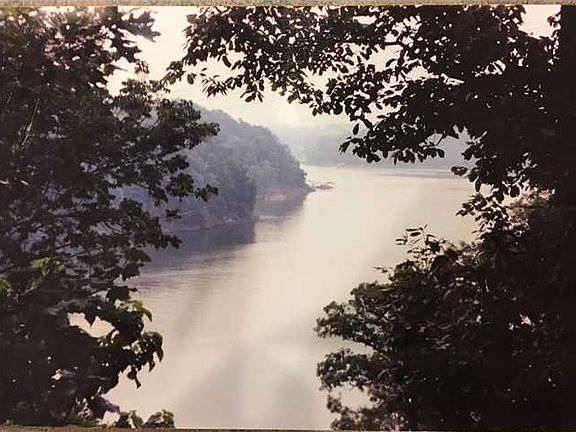 3rd image of 571 County Road 420