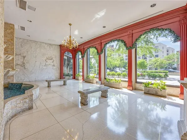 1020 Grand Concourse image 2 of 10