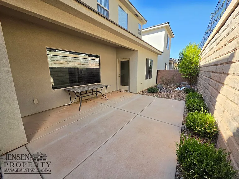 528 S Riverbed Dr — Photo 39