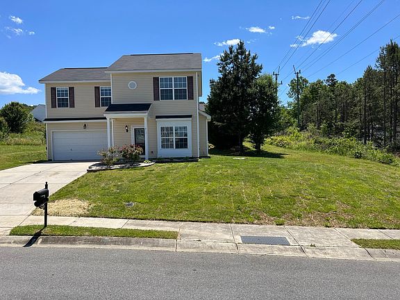 2nd image of 913 Redford Ln