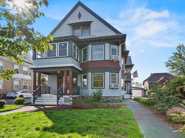82 Salem St, Lawrence, MA 01843