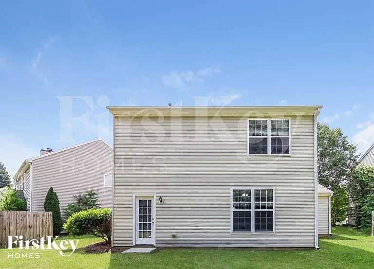 6063 Parkside Cir — Photo 15