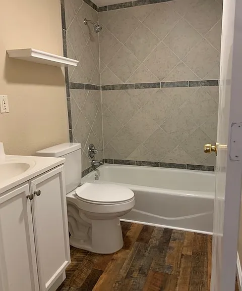 823 Cypress Ln — Photo 24