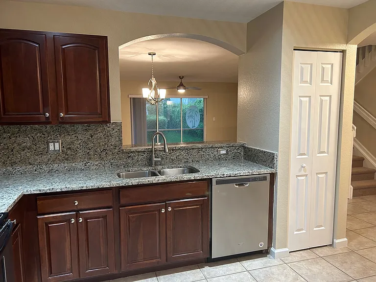 6303 Sandy Bank Ter — Photo 3