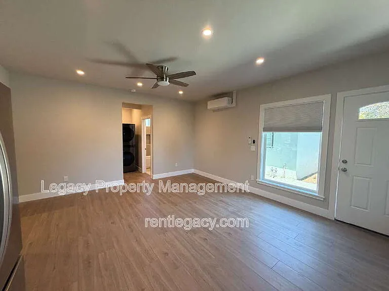 1195 Heather Ct #A — Photo 5