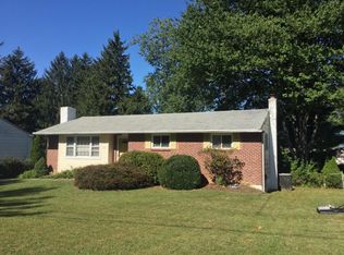 358 Acorn Dr, Warminster, PA 18974