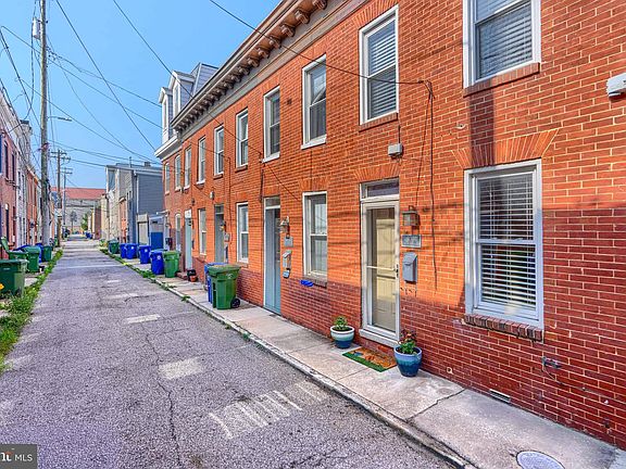 2nd image of 906 S Belnord Ave