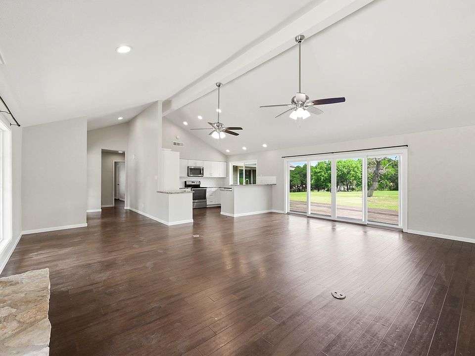 1st image of 18 Country Ln
