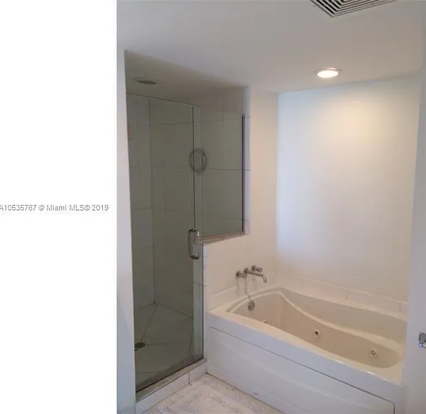 2 bed, 1320 sqft, $4,800 — Photo 4