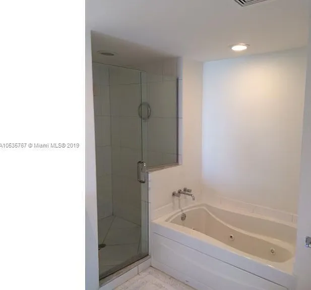 500 Brickell Ave #1902 — Photo 4