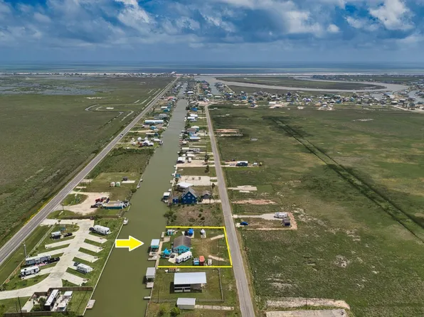 299 County Road 299, Bay City, TX 77414