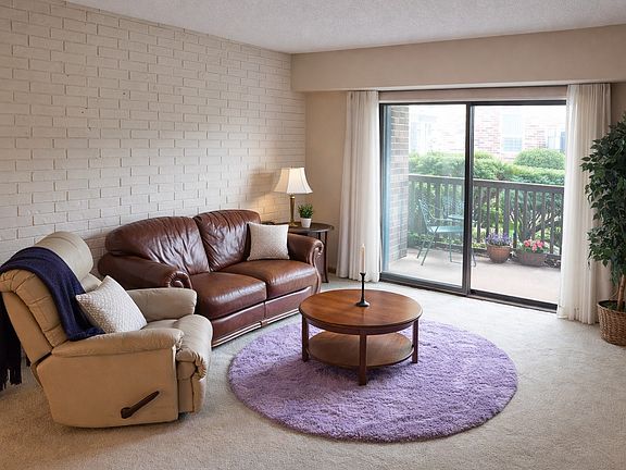 2nd image of 1503 Woodbridge Rd APT 1D