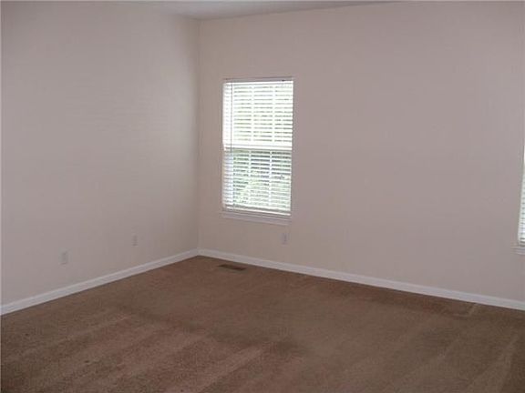 5th image of 7353 Olmsted Dr