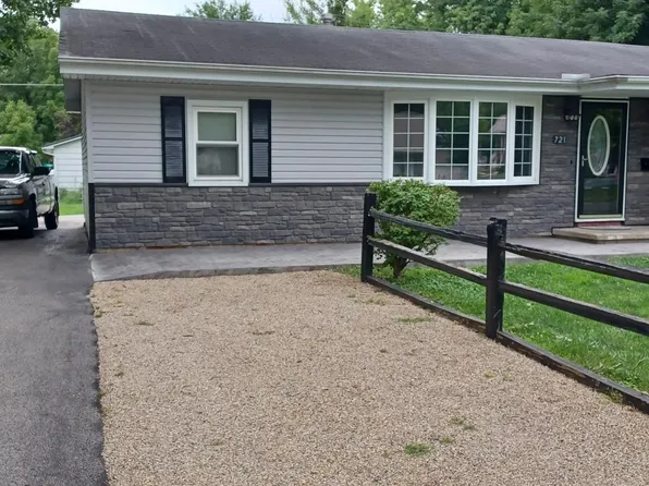 721 E Park St, Arthur, IL 61911