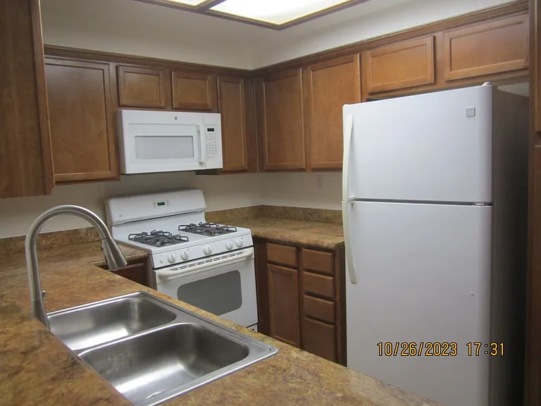 200 E Alessandro Blvd #120 — Photo 8