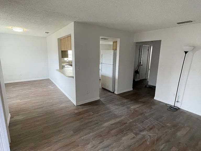 406 Banana Cay Dr — Photo 4