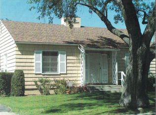 13927 Hesby St, Sherman Oaks, CA 91423