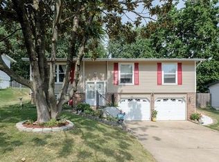 1125 Yorktown Dr, Saint Charles, MO 63303