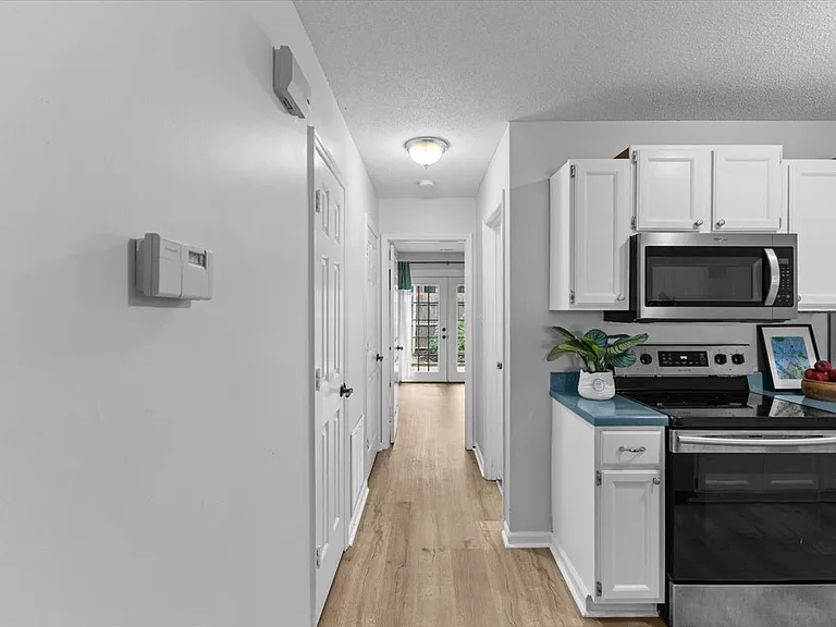 2672 Hitchcock Dr — Photo 27