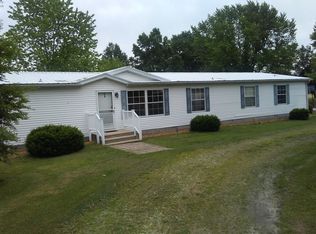 322 Jefferson St, Mason, IL 62443