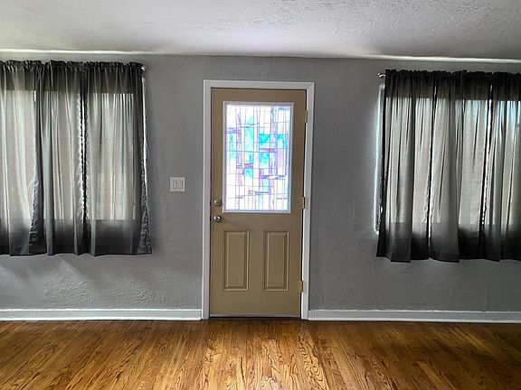 2nd image of 304 Jefferson St NE APT 1